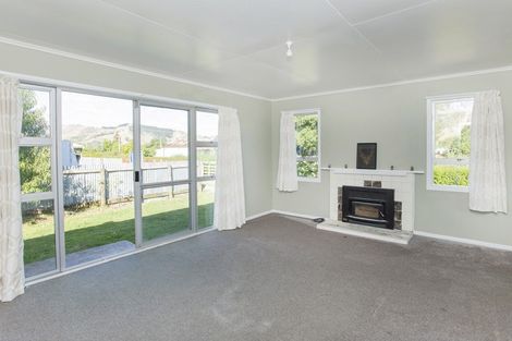 Photo of property in 18 Library Road, Te Karaka, 4022