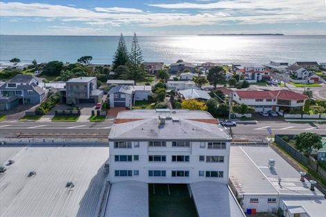 Photo of property in 1086 Papamoa Beach Road, Papamoa Beach, Papamoa, 3118