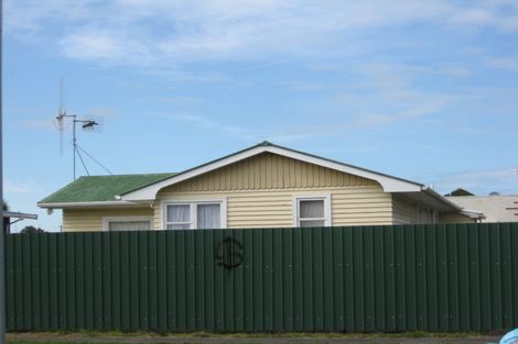 Photo of property in 62 Mosston Road, Castlecliff, Whanganui, 4501