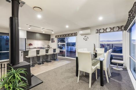 Photo of property in 62 Endeavour Drive, Whitby, Porirua, 5024