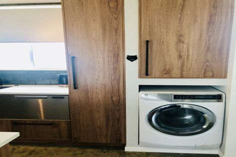 Photo of property in 11/76 Freyberg Street, Lyall Bay, Wellington, 6022