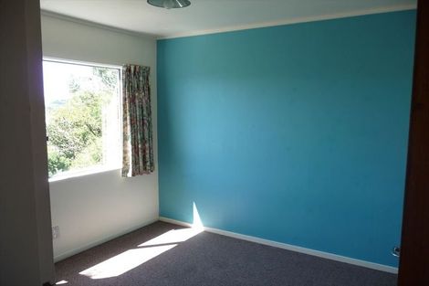 Photo of property in 12 Fairburn Grove, Johnsonville, Wellington, 6037