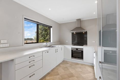 Photo of property in 21b Heta Road, Highlands Park, New Plymouth, 4312