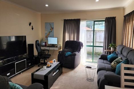 Photo of property in Miramar Villas, 13/6 Brussels Street, Miramar, Wellington, 6022