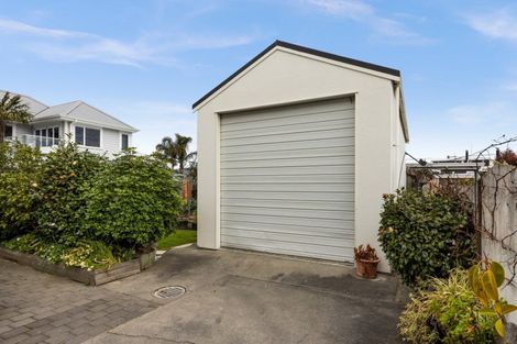 Photo of property in 36 Charles Street, Westshore, Napier, 4110