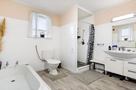 Photo of property in 4/110 Clyde Street, Island Bay, Wellington, 6023