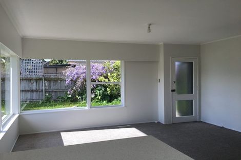 Photo of property in 1/16 Kapiti Place, Sunnynook, Auckland, 0620