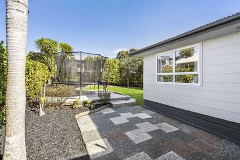 Photo of property in 2/28 Bay Street, Red Beach, 0932