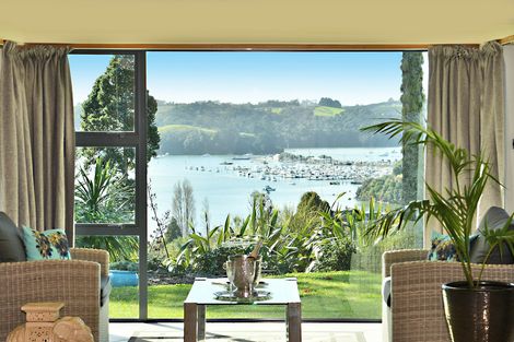 Photo of property in 5 Glance Street, Sandspit, Warkworth, 0982