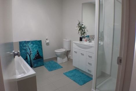 Photo of property in 18 Popokatea Drive, Takanini, 2112