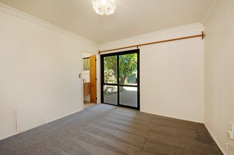 Photo of property in 16 Regal Street, Levin, 5510