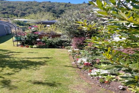 Photo of property in 108 Waikawa Road, Picton, 7220