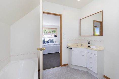 Photo of property in 2 Hurunui Street, Cracroft, Christchurch, 8025