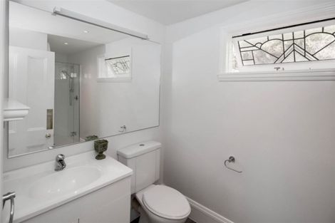 Photo of property in 55a Hawkhurst Road, Lyttelton, 8082