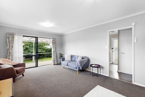Photo of property in 2/7 Norana Road, Maoribank, Upper Hutt, 5018