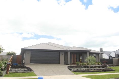 Photo of property in 7 Durmast Court, Cambridge, 3434