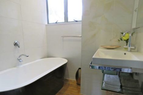 Photo of property in 397 Motutara Road, Muriwai, 0881