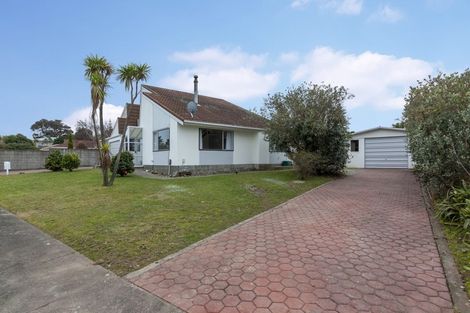 Photo of property in 14 Anaru Street, Raumati Beach, Paraparaumu, 5032