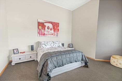 Photo of property in 8 Saint Leonard Street, Saint Johns Hill, Whanganui, 4501