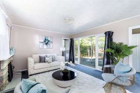 Photo of property in 3 Tamariki Avenue, Kelston, Auckland, 0602