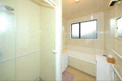 Photo of property in 2/5 Peebles Drive, Hei Hei, Christchurch, 8042