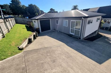 Photo of property in 2 Danden Way, Pukekohe, 2120