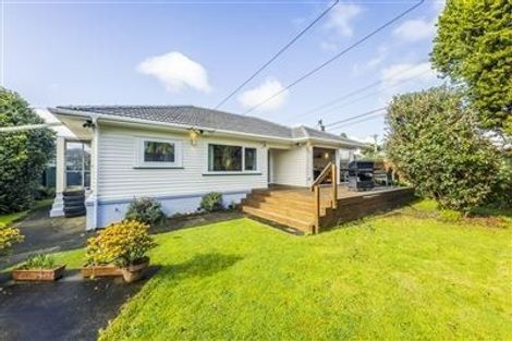 Photo of property in 2 Orakau Road, Mangere East, Auckland, 2024
