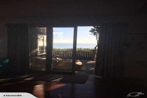 Photo of property in 13 Ngatira Road, Muriwai, Waimauku, 0881