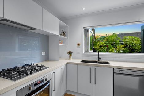 Photo of property in 371 Millwater Parkway, Silverdale, 0932