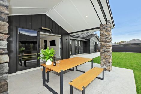 Photo of property in 40 Aspiring Drive, Poraiti, Napier, 4112