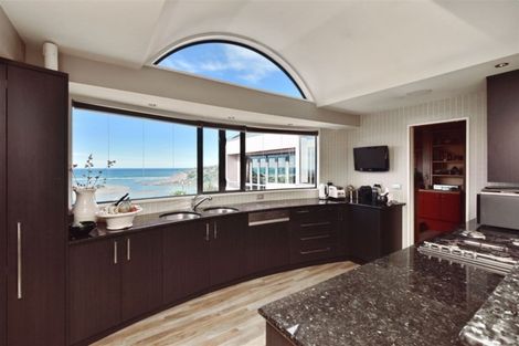 Photo of property in 84 Glenstrae Road, Redcliffs, Christchurch, 8081