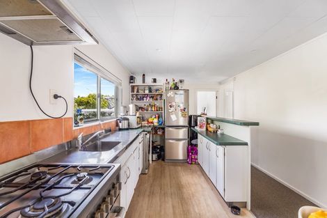 Photo of property in 64a Robinson Road, Whitianga, 3510