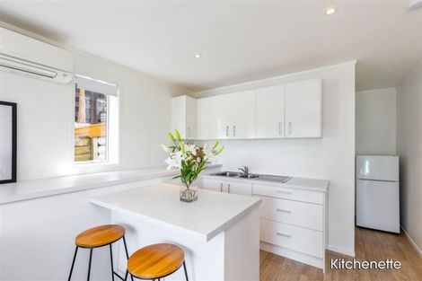 Photo of property in 1/2 Intrepid Place, Torbay, Auckland, 0630