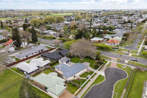 Photo of property in 36 Grey Street, Cambridge, 3434