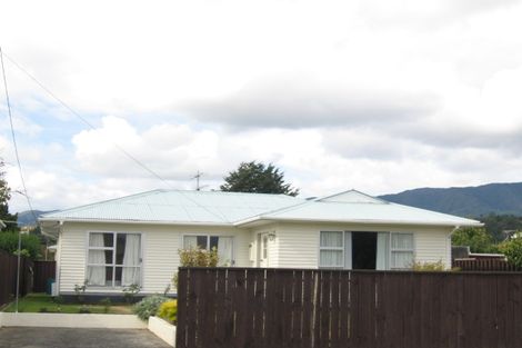 Photo of property in 24 Totara Park Road, Clouston Park, Upper Hutt, 5018