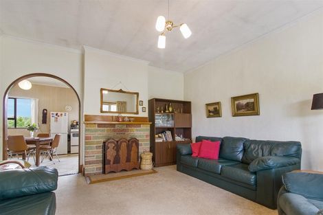 Photo of property in 107 Timaru Road, Waimate, 7980