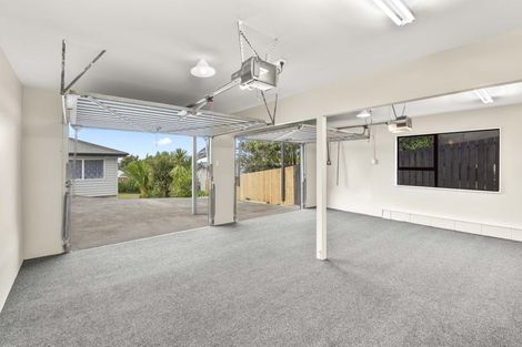 Photo of property in 47 Amorino Drive, Red Beach, 0932