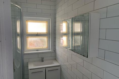 Photo of property in 11a Hill Crescent, Papakura, 2110