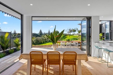 Photo of property in 45a Rosario Crescent, Red Beach, 0932