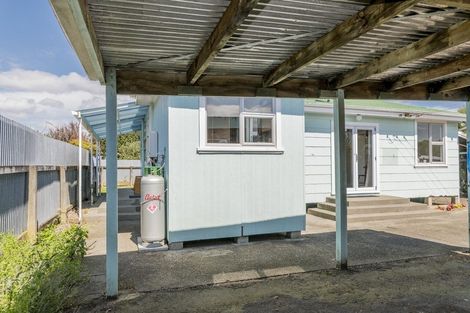 Photo of property in 160a Winchester Street, Levin, 5510