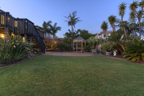 Photo of property in 54 Marina View Drive, West Harbour, Auckland, 0618