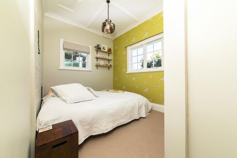 Photo of property in 17 Great North Road, Riverhead, 0820