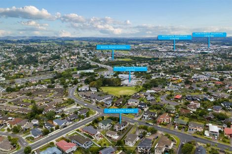 Photo of property in 207 Royal Road, Massey, Auckland, 0614