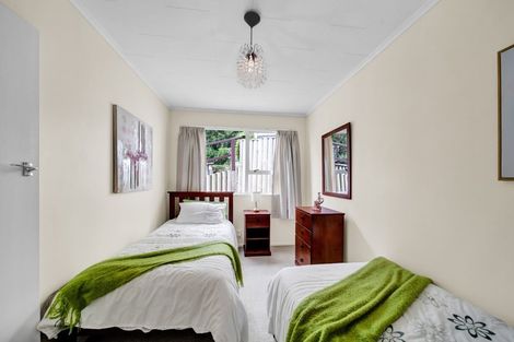 Photo of property in 57 Pioneer Road, Moturoa, New Plymouth, 4310