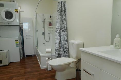 Photo of property in De Vere Apartments, 23/23 Tennyson Street, Te Aro, Wellington, 6011