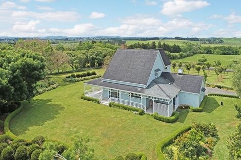 Photo of property in 26 Ernest George Drive, Karaka, Papakura, 2580