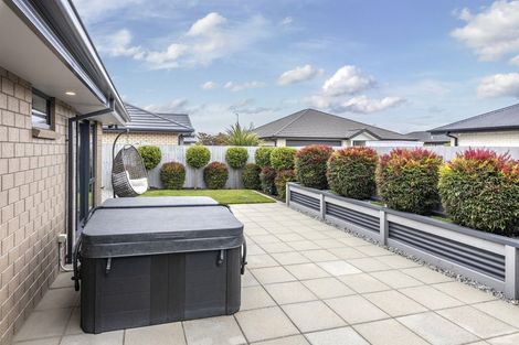 Photo of property in 42 Karere Avenue, Marshland, Christchurch, 8083