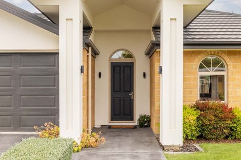 Photo of property in 14 Holbrook Way, Westmorland, Christchurch, 8025