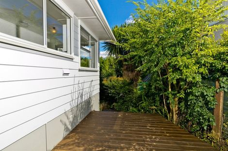 Photo of property in 28 Mawney Road, Henderson, Auckland, 0610