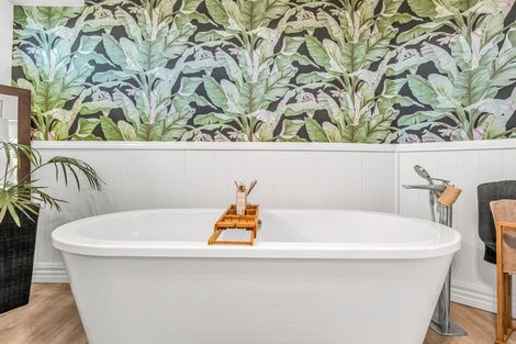 Photo of property in 5 Springvale Road, Waiuku, 2123